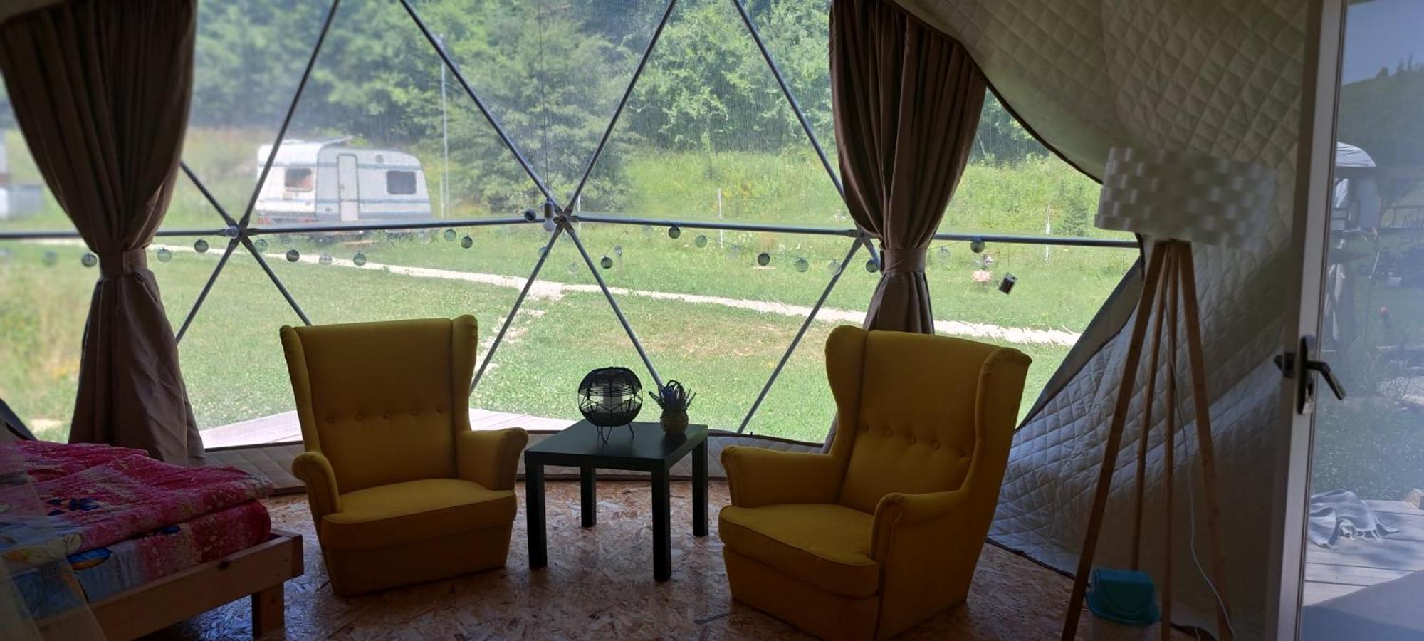 Forest Glamping Брашов Екстер'єр фото